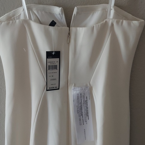 BCBG Max Azaria Winter White Gown - Picture 6 of 7